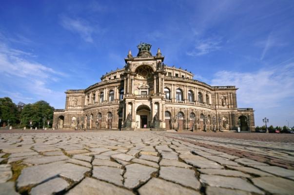 Dresdner Oper von Jenny Sturm