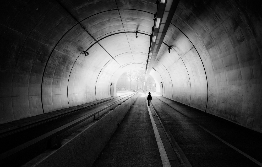 . . . The end of the tunnel . . . von jerome perdriolle