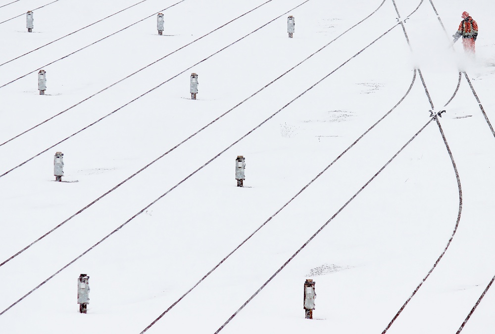 Railway workers von Jian Wang