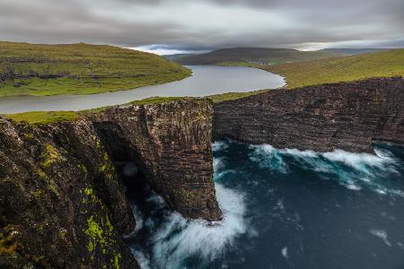 Lake above the ocean