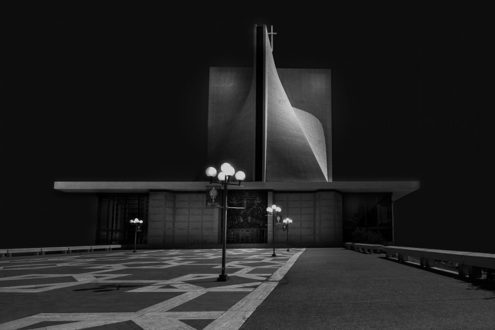 Another perspective of a Cathedral von Jinghua Li