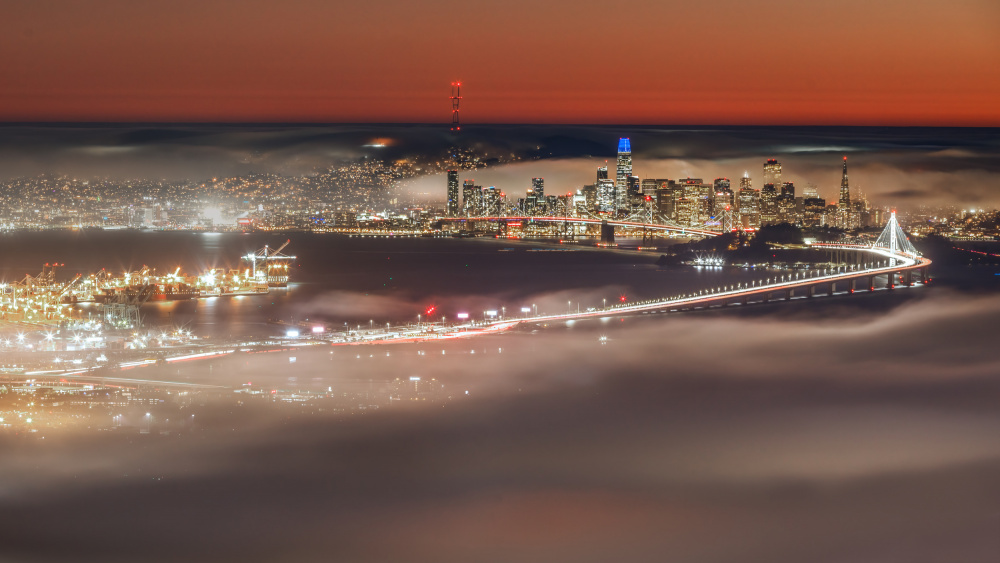 City within the fog von Jinghua Li