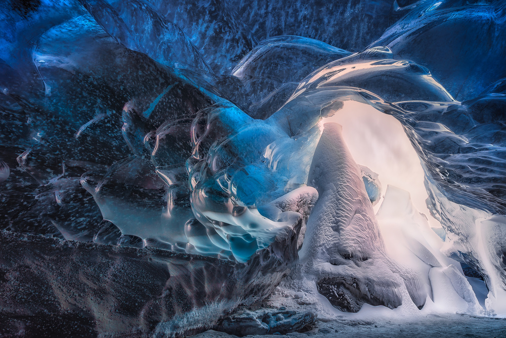 Inside the Blue cave von joanaduenas