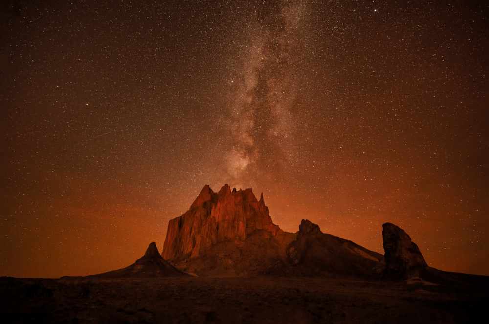 Shiprock under the Milky way von Joanna W