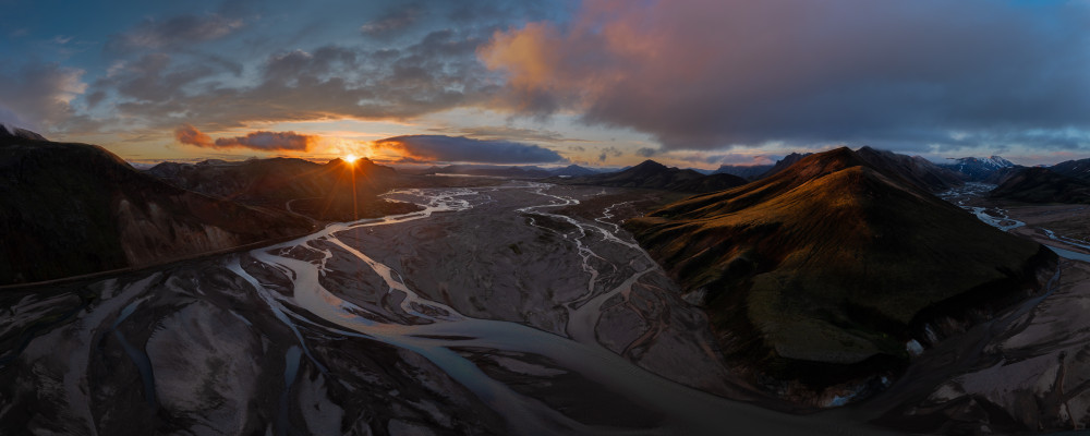 Sunrise over Highland von John Fan