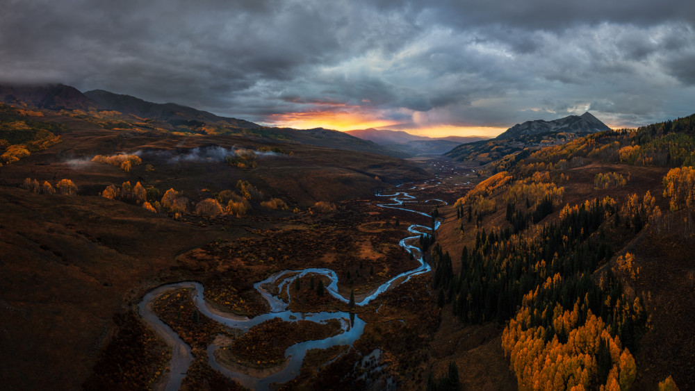 Valley of Life von John Fan