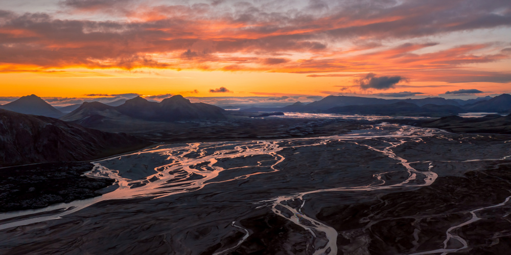 Icelands Sunrise von John J. Chen