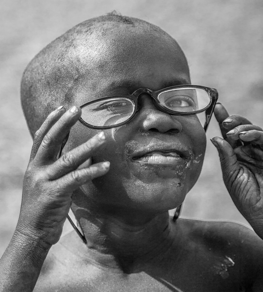 Himba Specs von John Rickwood