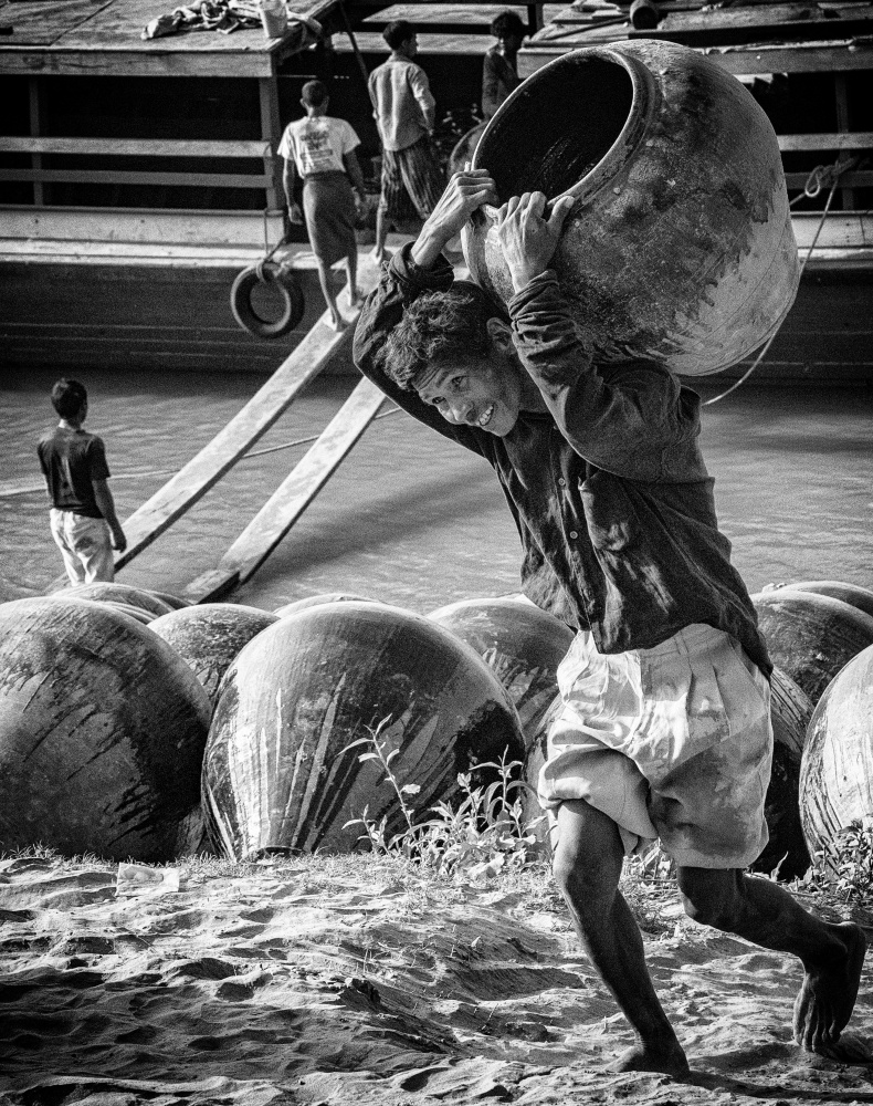 The lifestyle by the river von John Yuk Kong Chung