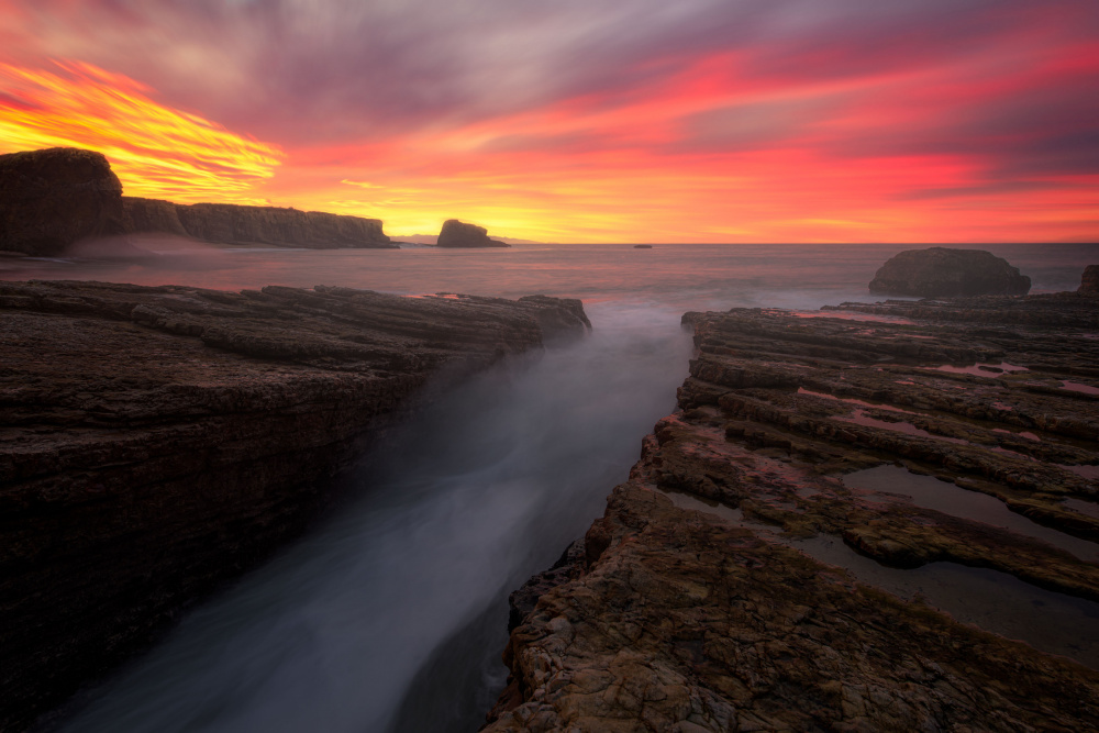 A River Flows von Johnny Zhang