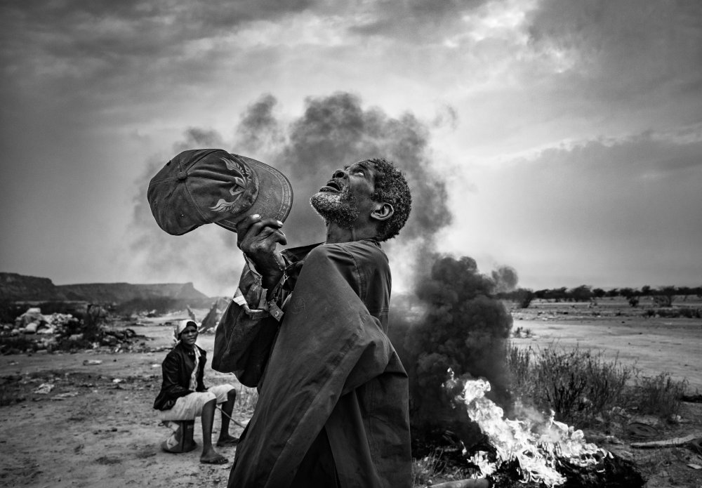 Begging for rain von João Coelho