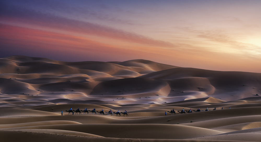 Caravan in Erg Chebbi von Jorge Ruiz Dueso