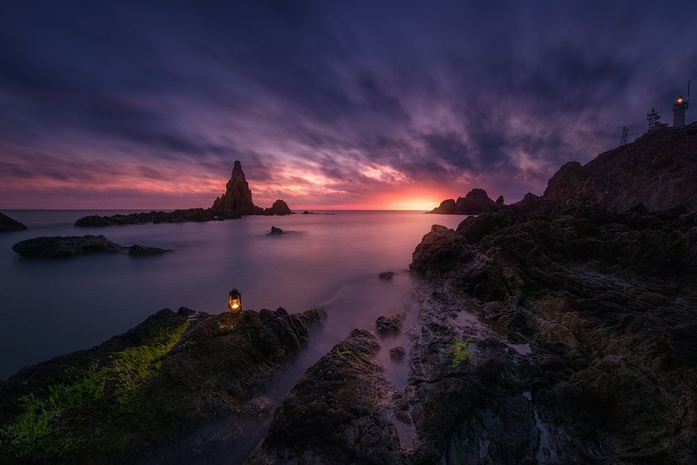 Between lanterns von Jose Antonio Triviño Sanchez