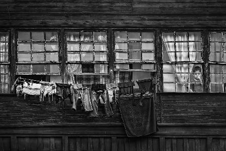 The child and the clothesline