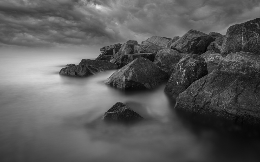 ON THE ROCKS von Jose Pineiro JOPIZ