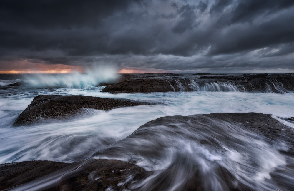 Before the storm von Joshua Zhang