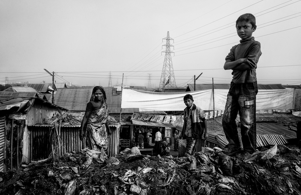 In the streets of Bangladesh. von Joxe Inazio Kuesta Garmendia