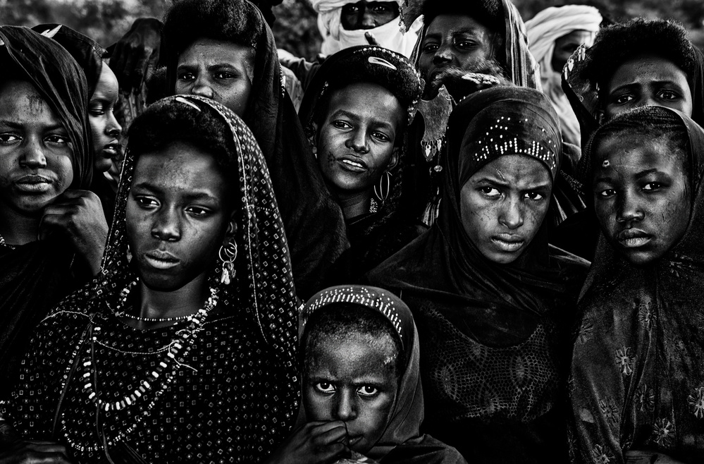 Watching the gerewol festival - Niger von Joxe Inazio Kuesta Garmendia