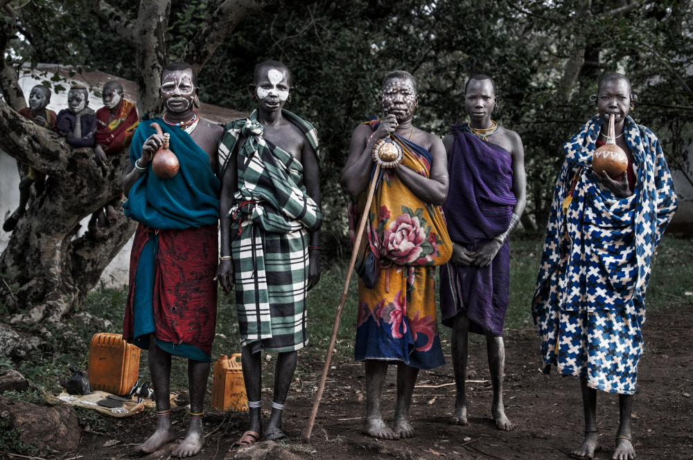 Surmi tribe women - Ethiopia von Joxe Inazio Kuesta Garmendia