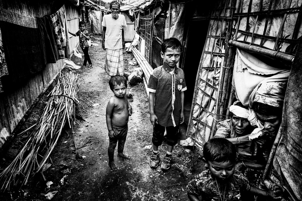 In a rohingya refugees camp - Bangladesh von Joxe Inazio Kuesta Garmendia