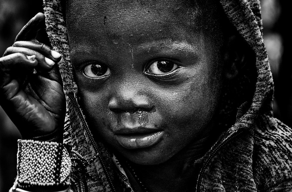 Surma tribe boy - Ethiopia von Joxe Inazio Kuesta Garmendia