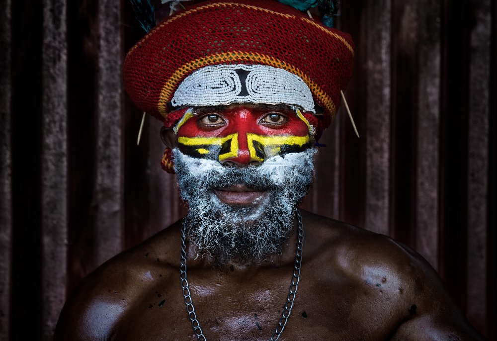 Man at the Mt. Hagel sing-sing festival - Papua New Guinea von Joxe Inazio Kuesta Garmendia