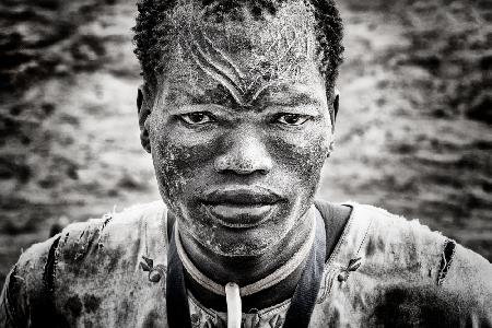 Mundari man - South Sudan