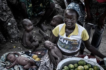 Newborn twins - Benin