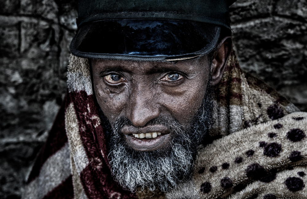 Homeless in the streets of Addis Ababa - Ethiopia von Joxe Inazio Kuesta Garmendia