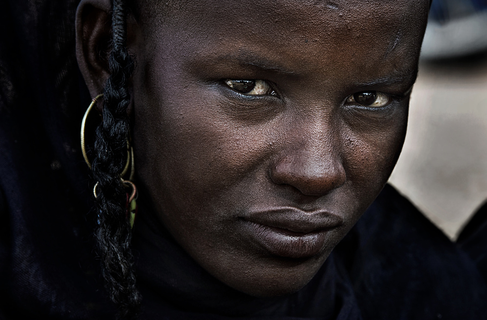 Peul woman at the gerewol festival - Niger von Joxe Inazio Kuesta Garmendia