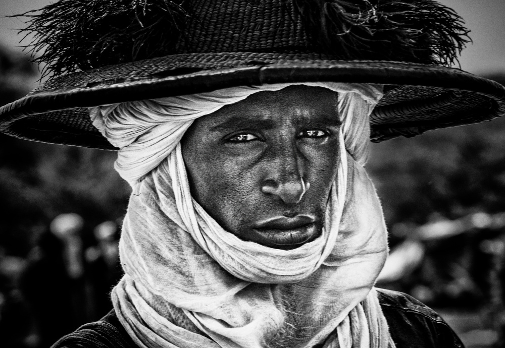 Peul man at a gerewol festival-Niger von Joxe Inazio Kuesta Garmendia