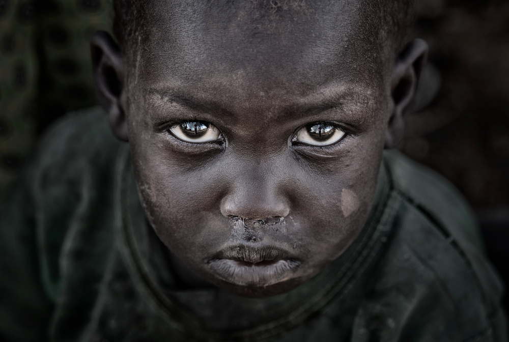 Pokot tribe child-V - Kenya von Joxe Inazio Kuesta Garmendia