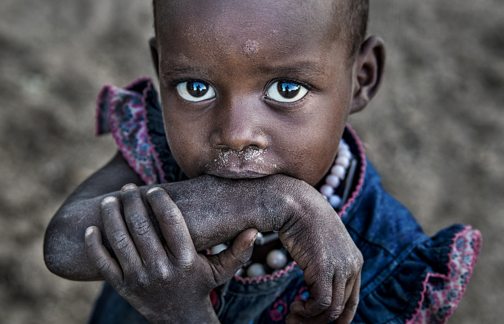 Samburu child - Kenya von Joxe Inazio Kuesta Garmendia