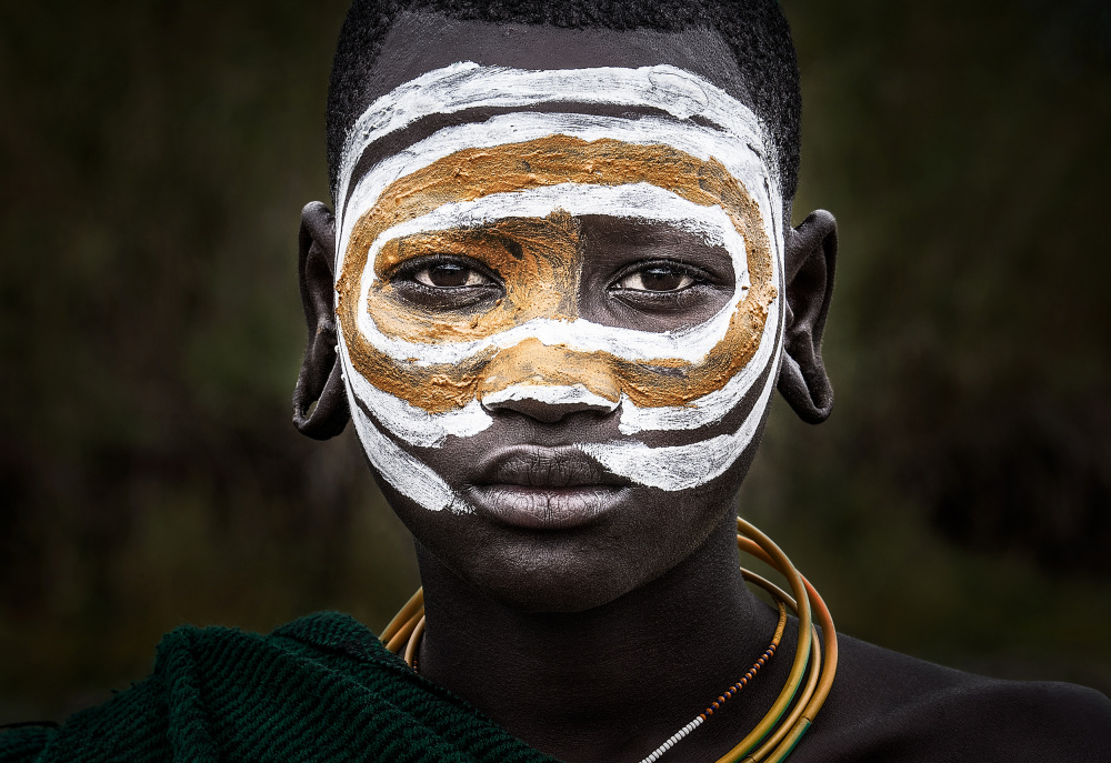 Surmi woman. von Joxe Inazio Kuesta Garmendia