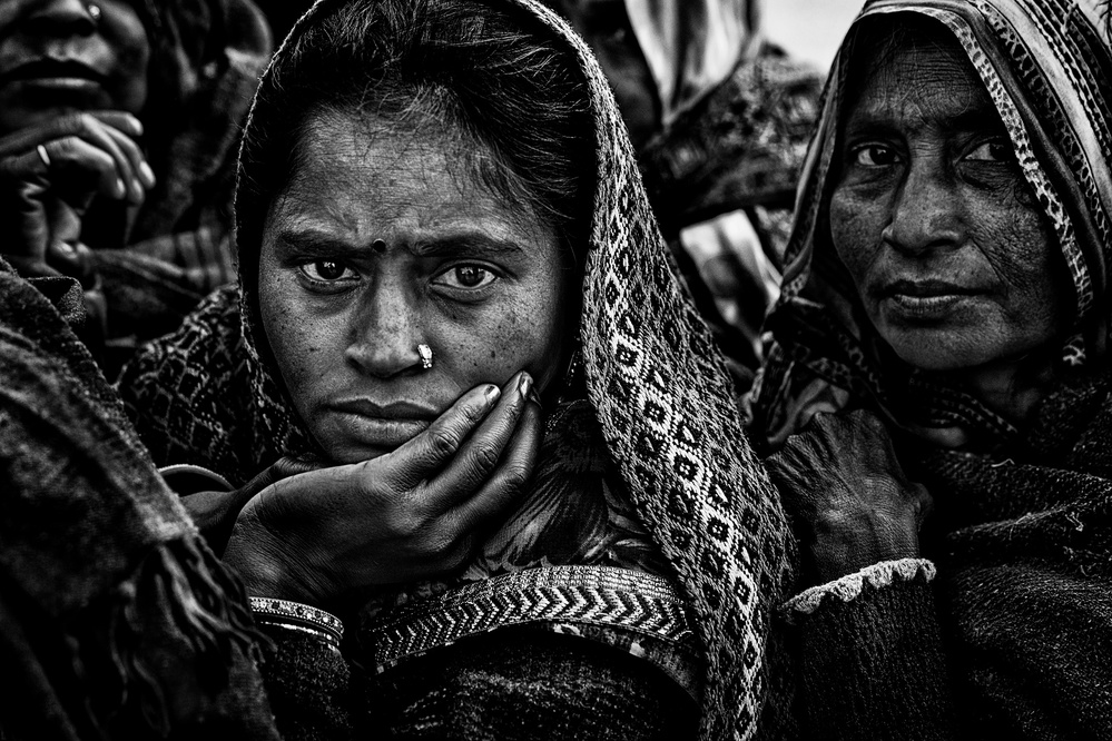 Waiting for a free eye check-up and screening - Netra Kumbh - Prayagraj-India von Joxe Inazio Kuesta Garmendia