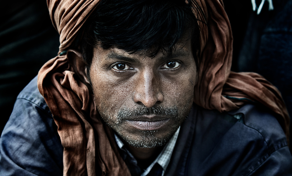 Waiting for a free eye check-up and screening-I - Netra Kumbh - India von Joxe Inazio Kuesta Garmendia