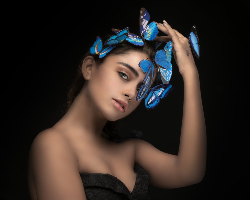 PASSION OF ELEGANCE von JOYRAJ SAMANTA