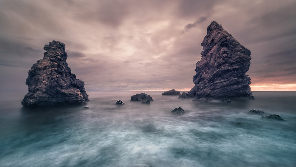 Rocks Emerging von Juan Facal Photography