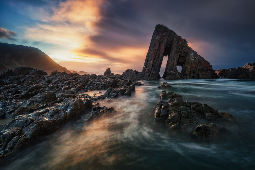 COLORS AND HUMIDITY AT VALLINA BEACH von Juan Garcia Garcia Lucas (Pixelecta)