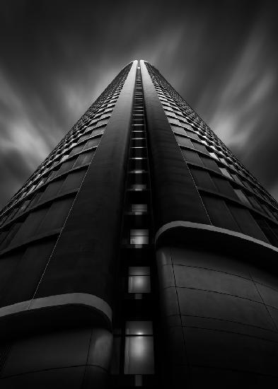 The dark Skyscraper