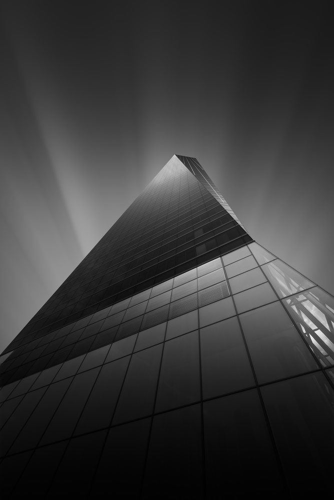 Dark glass tower von Juan López Ruiz