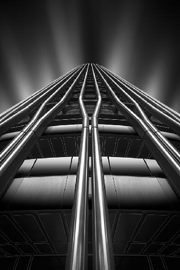 Lines on the skyscraper