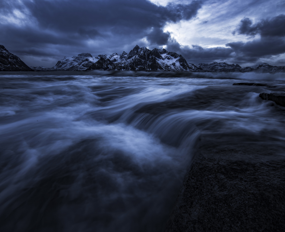 the stormy day von Judy Tseng