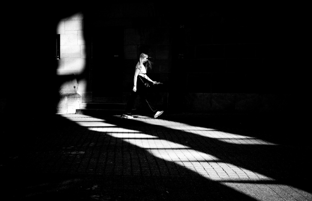 passing the light von Jürgen Hartlieb