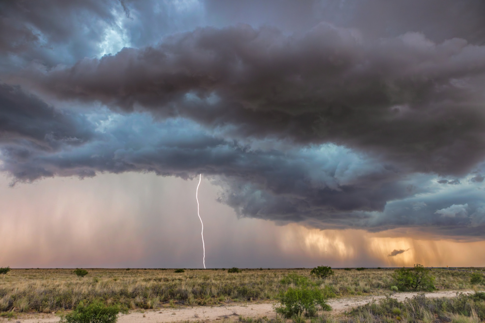 The Thunderstorm von Jun Zuo