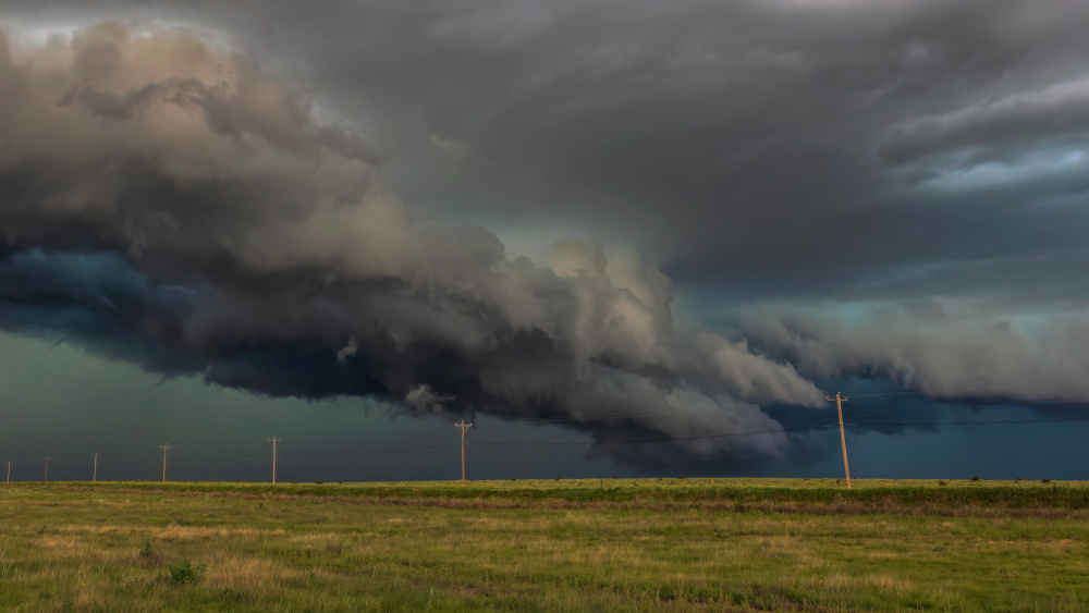 Twitsted Cloud von Jun Zuo