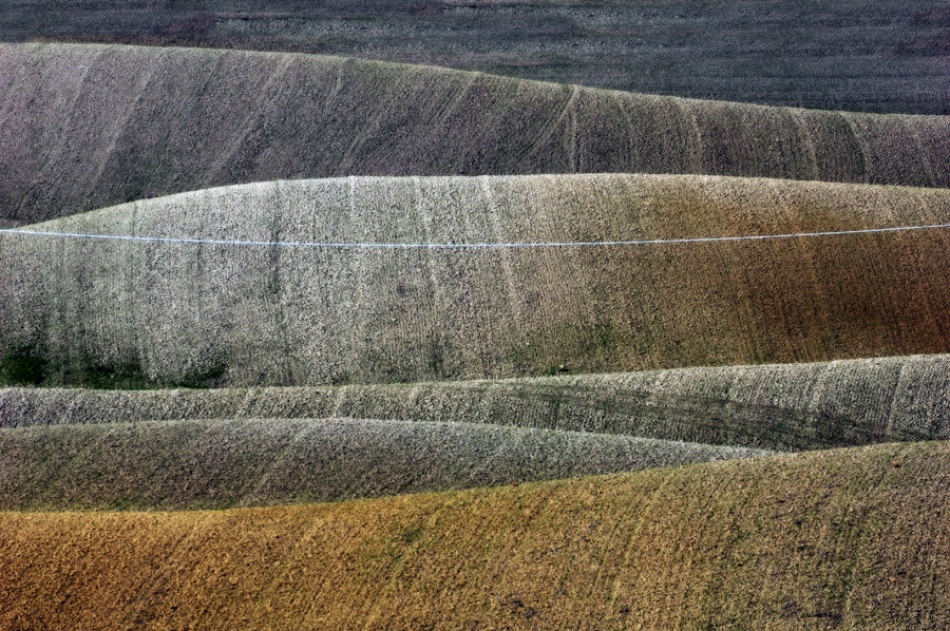 Line on a landscape von Jure Kravanja