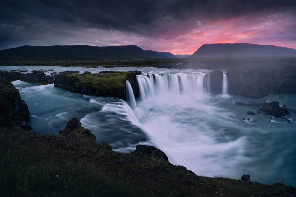 Godafoss von Karol Nienartowicz