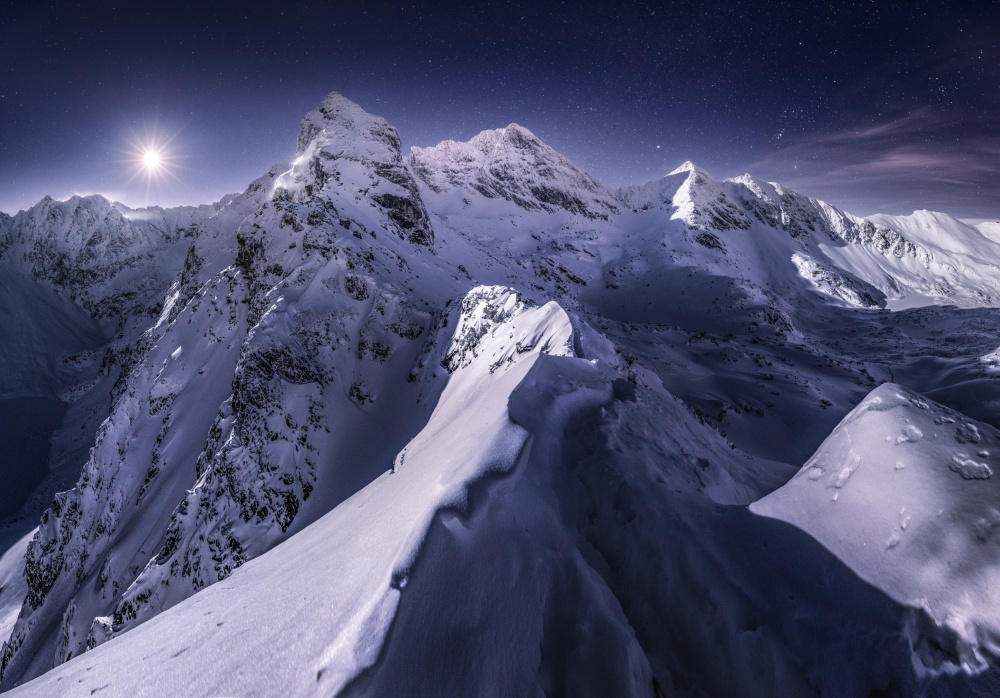 Koscielec in the Night von Karol Nienartowicz