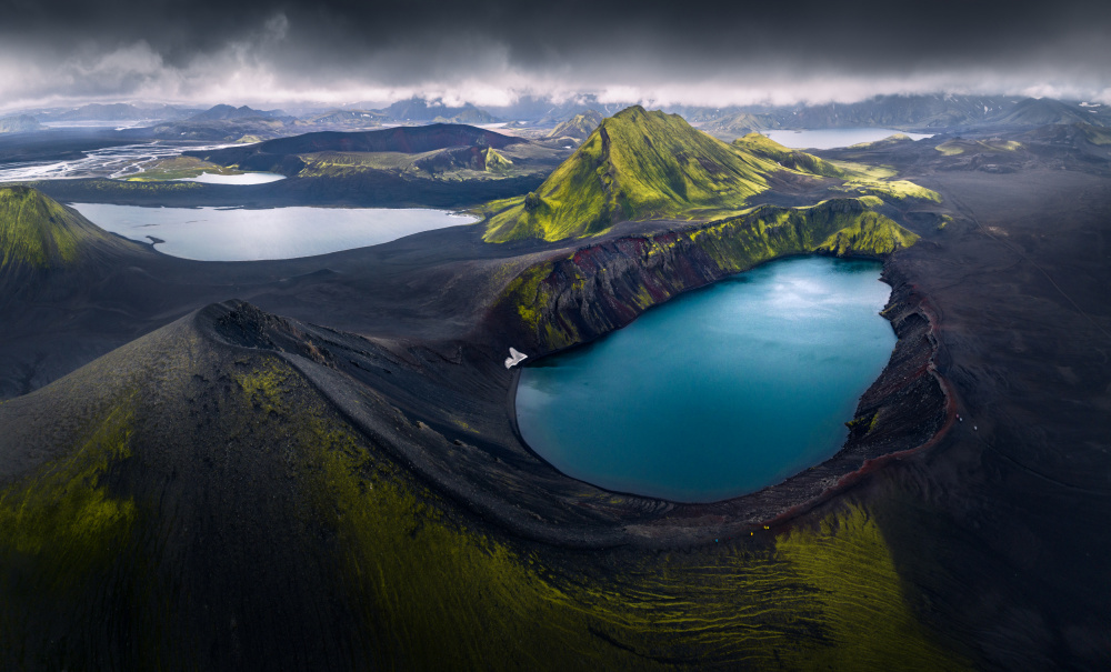 Volcano Lake von Karol Nienartowicz